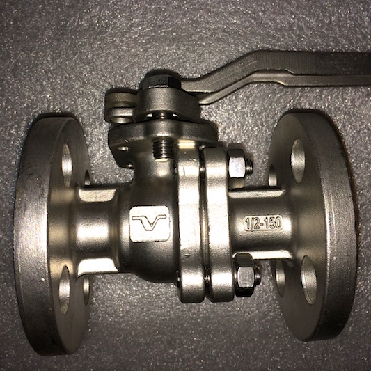 CF8 2 PC Floating Ball Valve